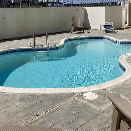 Cori Noel Villa